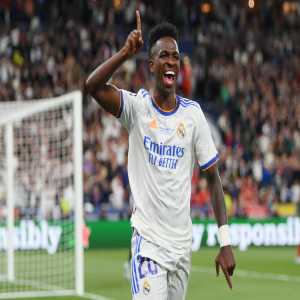 [Fabrizio Romano] Real Madrid have all set to announce Vinícius Júnior contract extension until June 2026 - it will happen in July, as things stand. The agreement is done & sealed, but will be signed in the coming weeks and then it will be announced. Release clause: €1B.