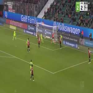 Wolfsburg [3]-2 Stuttgart - Yannick Gerhardt 90+1'