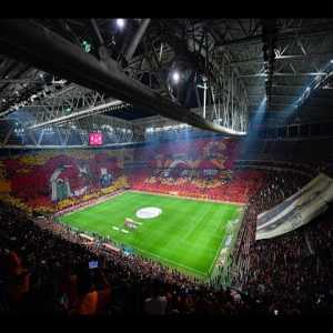 Galatasaray fans choreography on 24/10/2022 referring to Turkish Independence Day