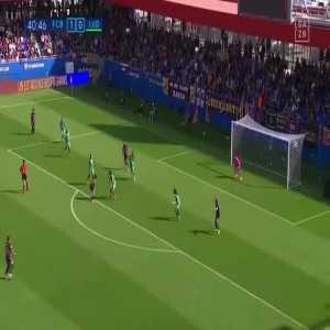 Barcelona W [2] - 0 Levante W - Aitana Bonmatí 41’