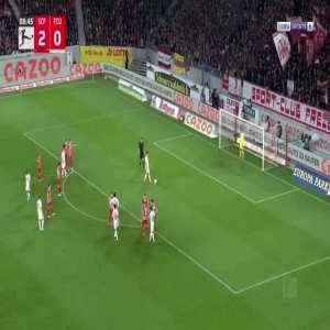 Robin Knoche (Union Berlin) penalty miss against Freiburg 10'