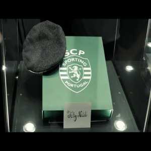 [Sporting CP] announce the contract renewal of goalkeeper Antonio Adán with a creative marketing campaign (additional info in the comments)