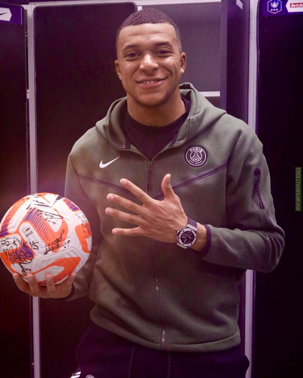 Mbappé scored 5 Goals out of 7 for PSG today.
