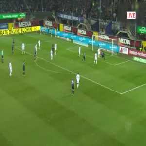 Paderborn [1]-2 St. Pauli - Karol Mets (OG) 51'