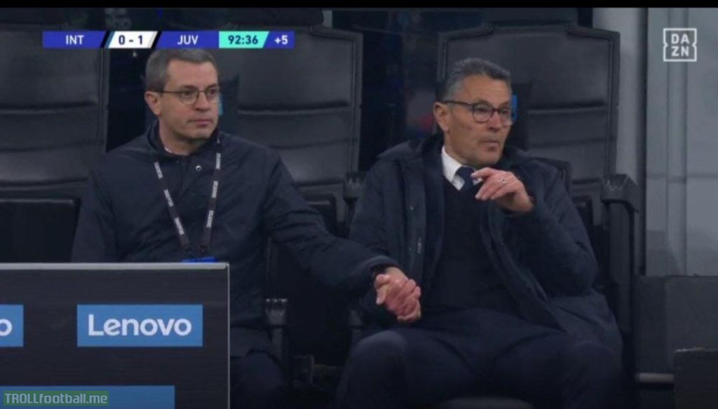 Juventus bench after the disappearance of Allegri in the last minutes of the match