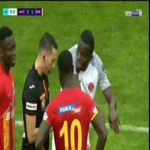 Isaac Sackey (Umraniyespor) second yellow card against Kayserispor 90'+8'