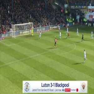 Luton [3]-1 Blackpool - Pelly Ruddock 76'