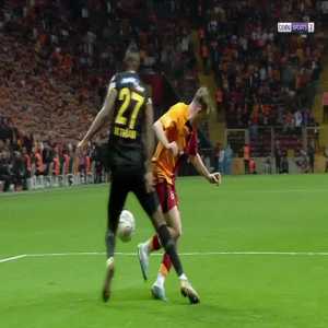 Galatasaray 3-0 Kayserispor - Mauro Icardi penalty 42'